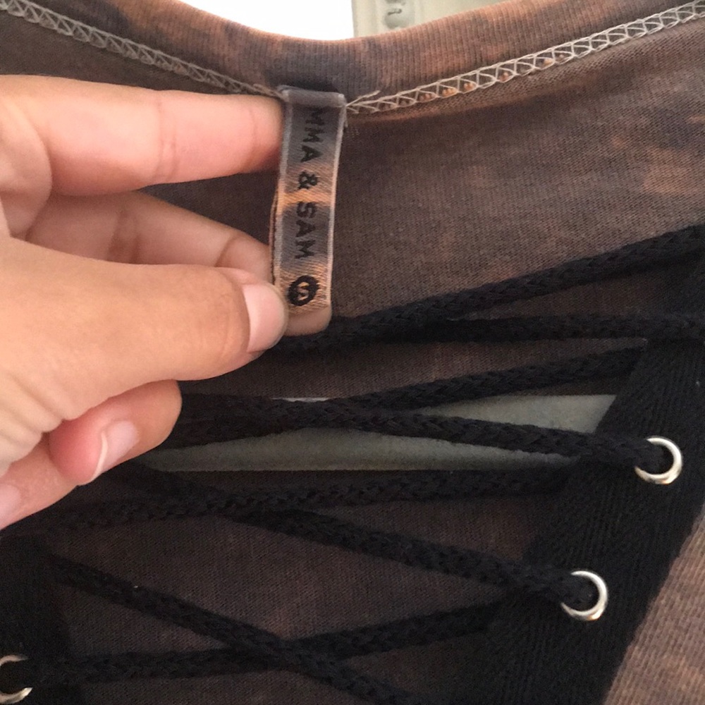 LF Lace Up T-Shirt - Picture 4 of 5